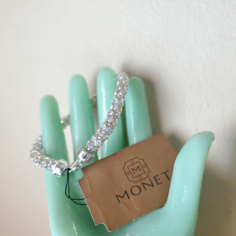 Monet shimmering stretch bracelet.   NWT  never wore it!  Sparkly